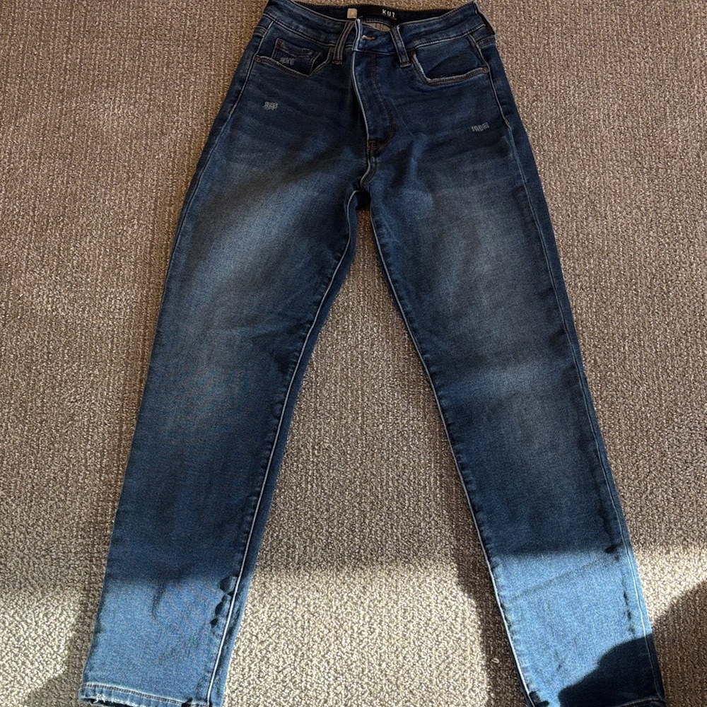 Kut brand Dark Wash Straight Leg Jeans size 2L